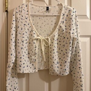 H&M Cream Floral Tie-Front Blouse